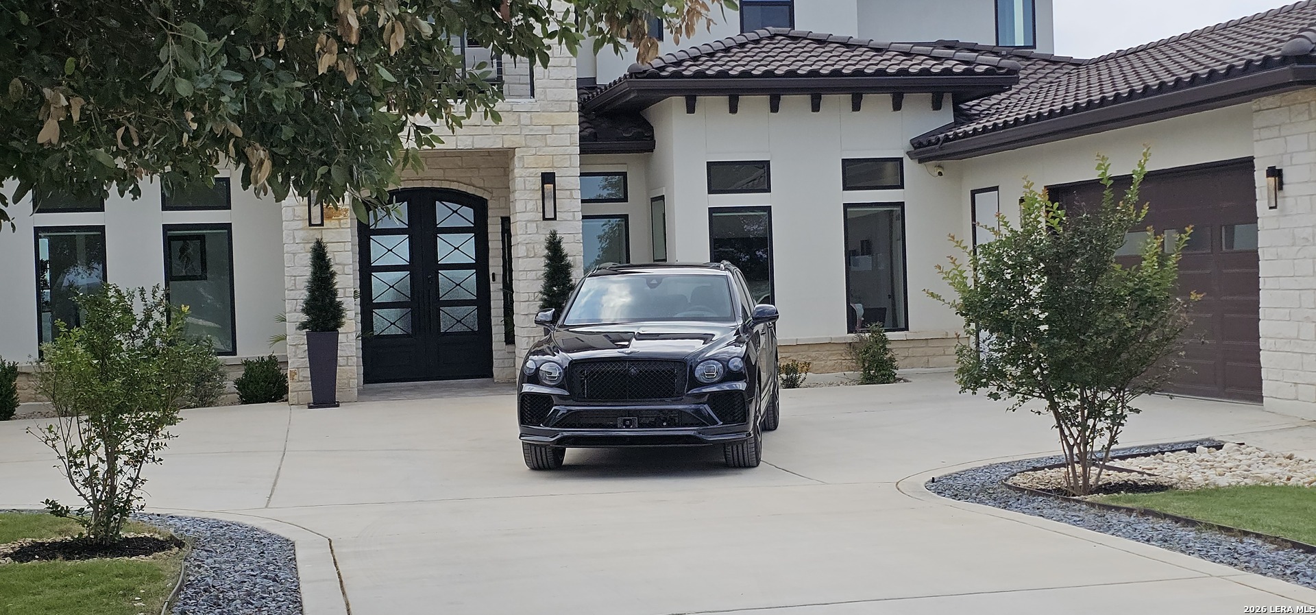 main property photo 75