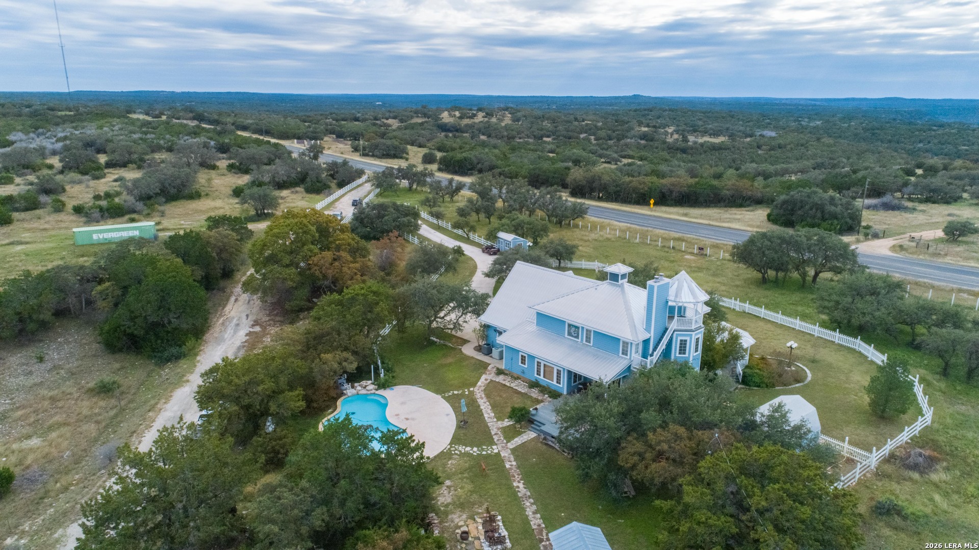 main property photo 15