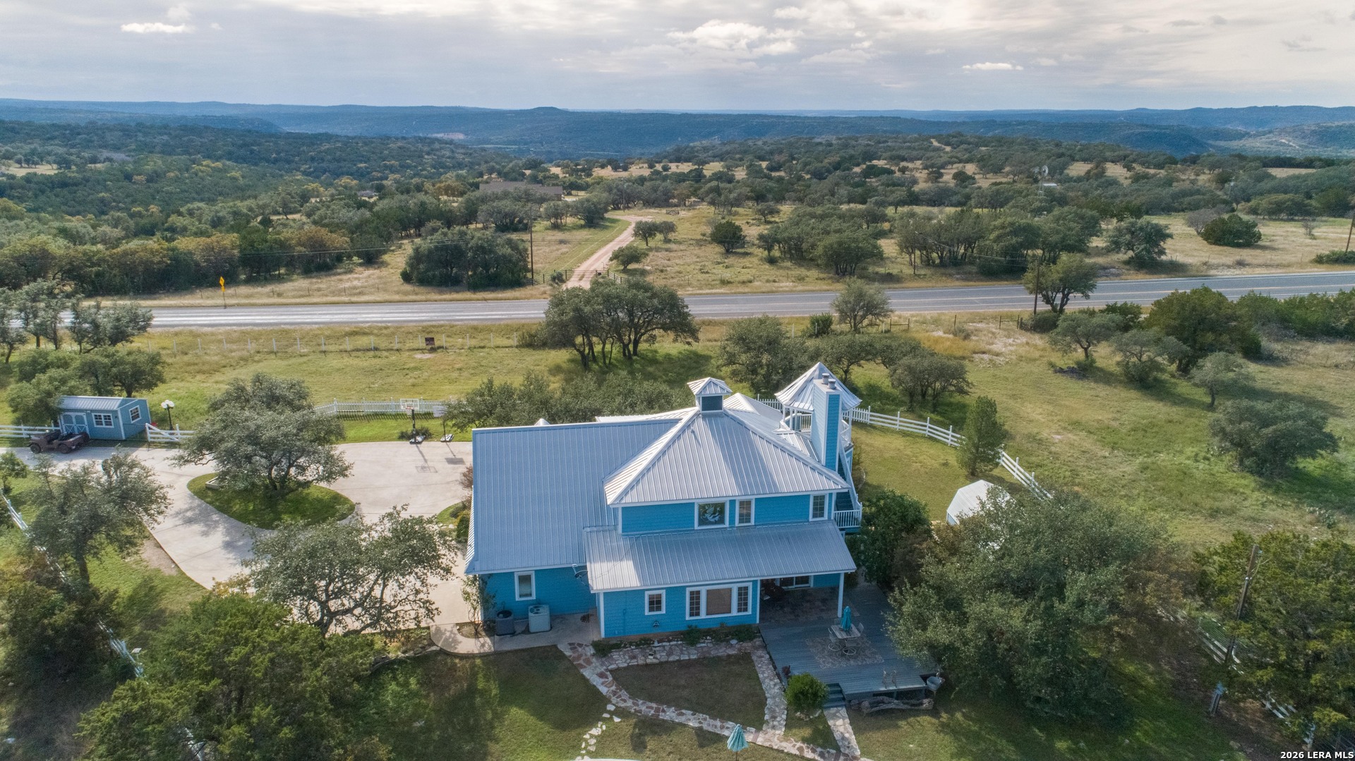 main property photo 3