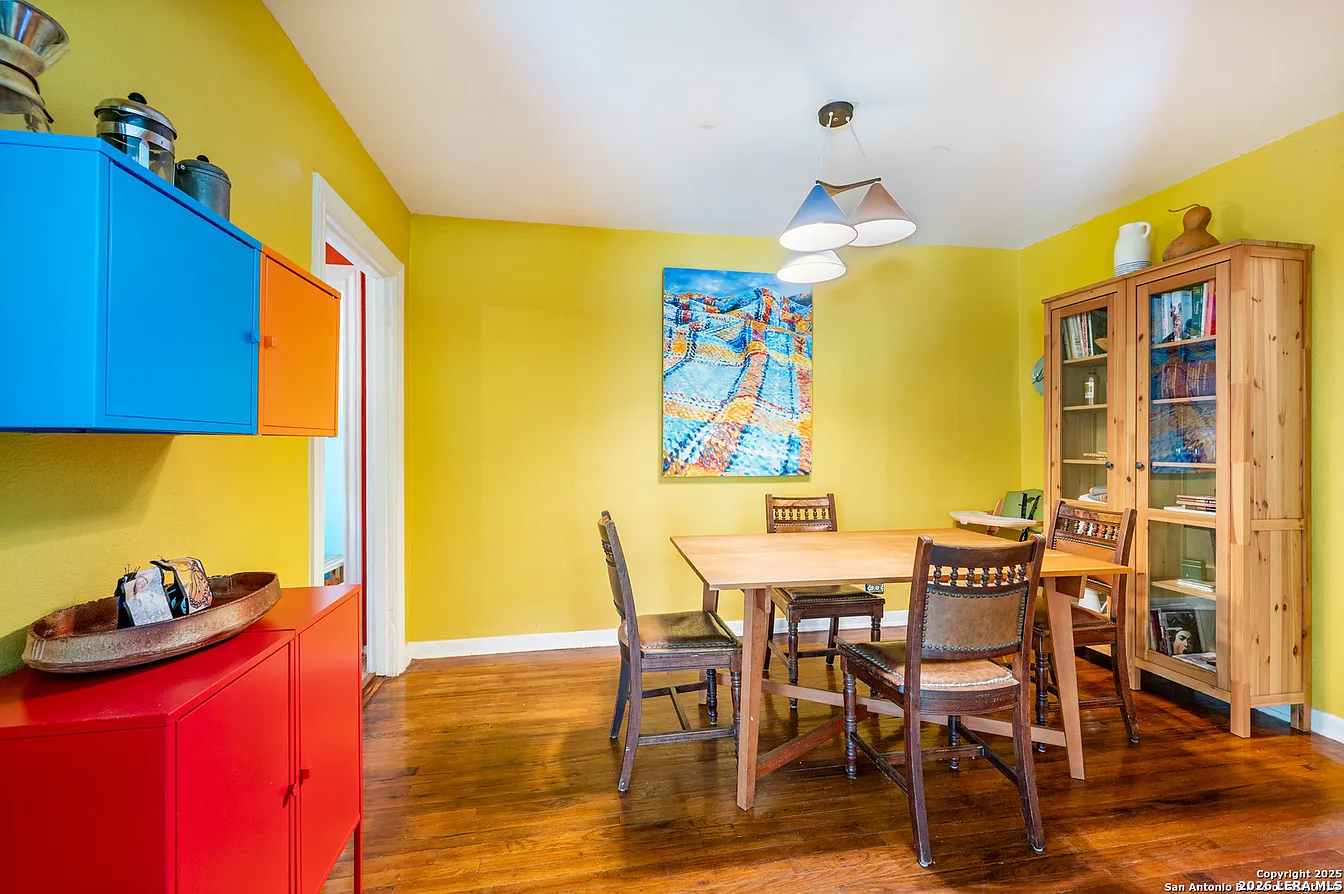 main property photo 5