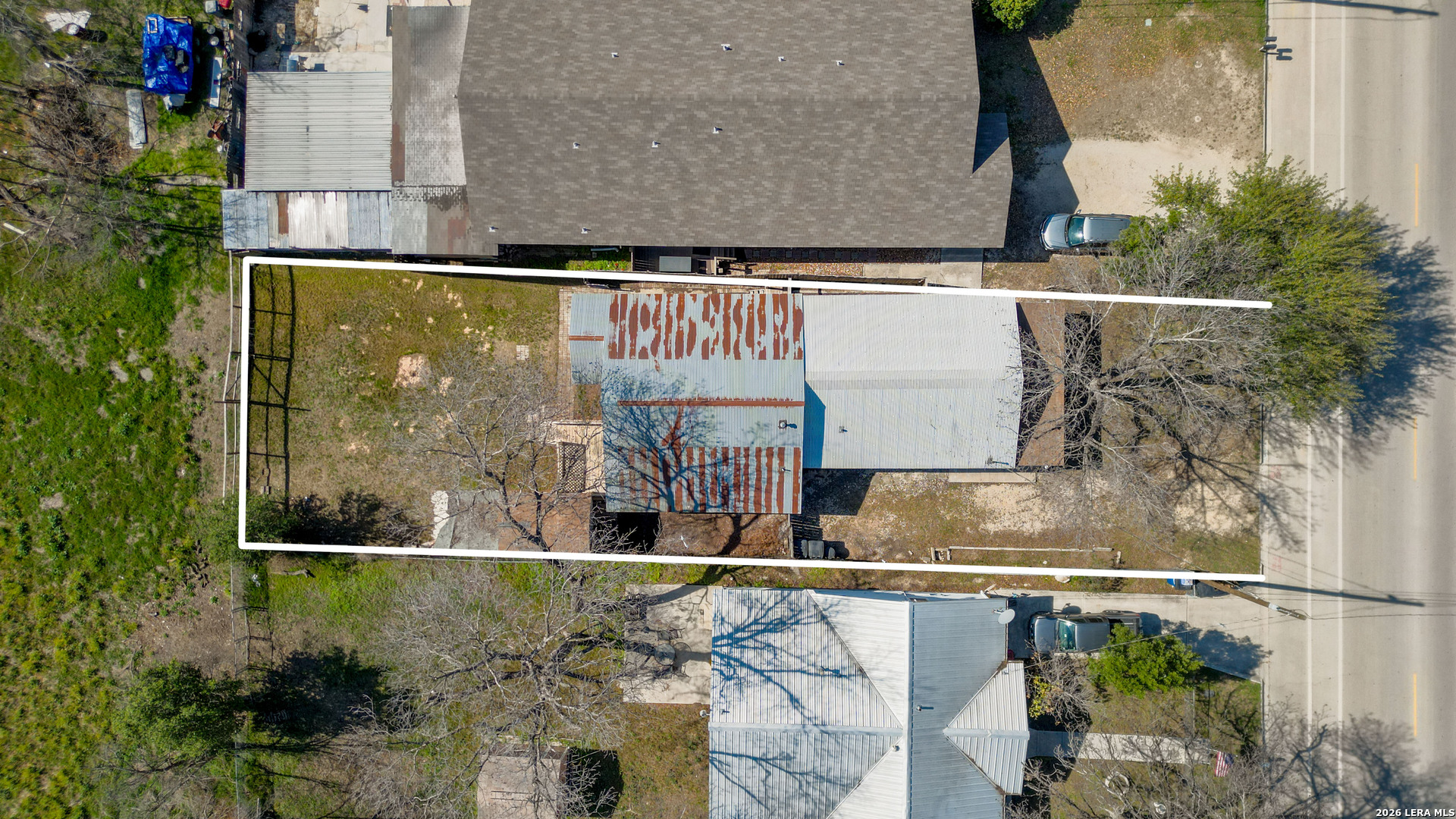 main property photo 35