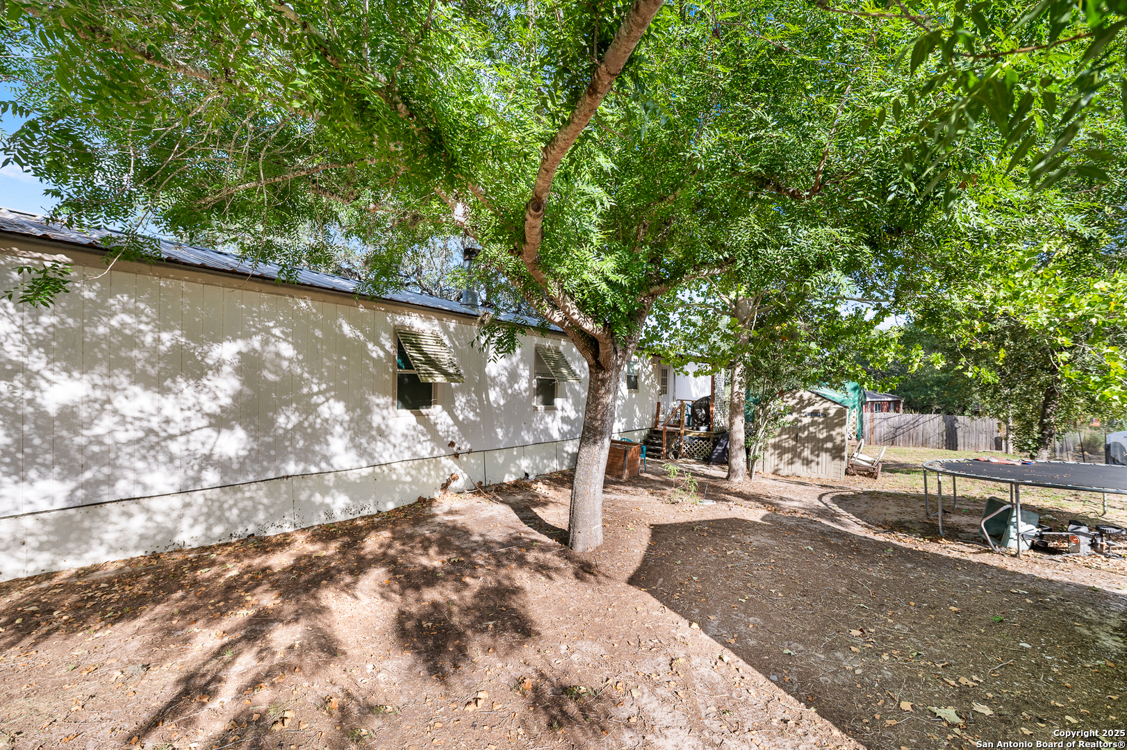 main property photo 20