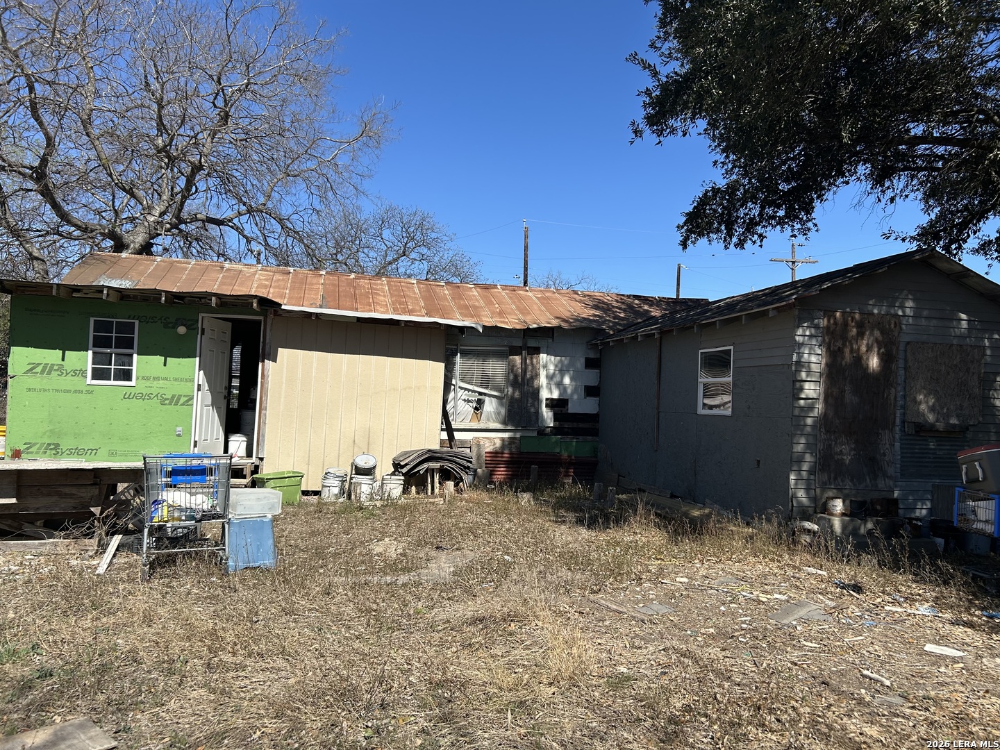 main property photo 12