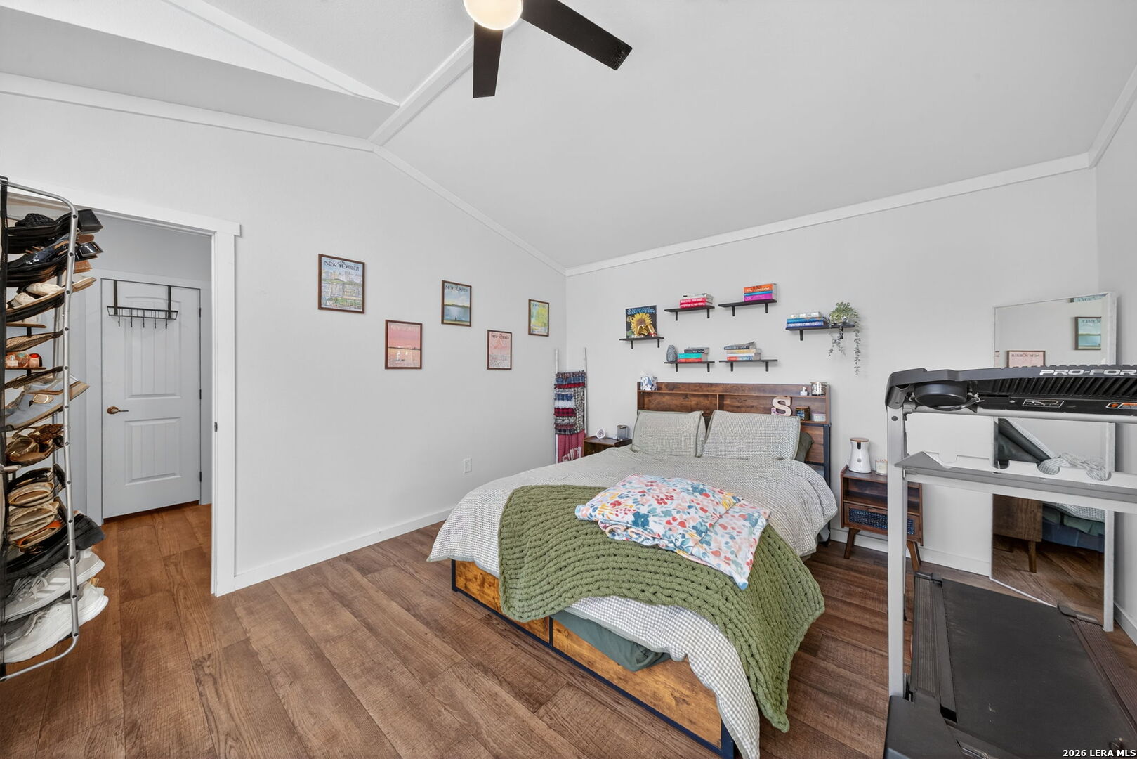 property viewer photo 14