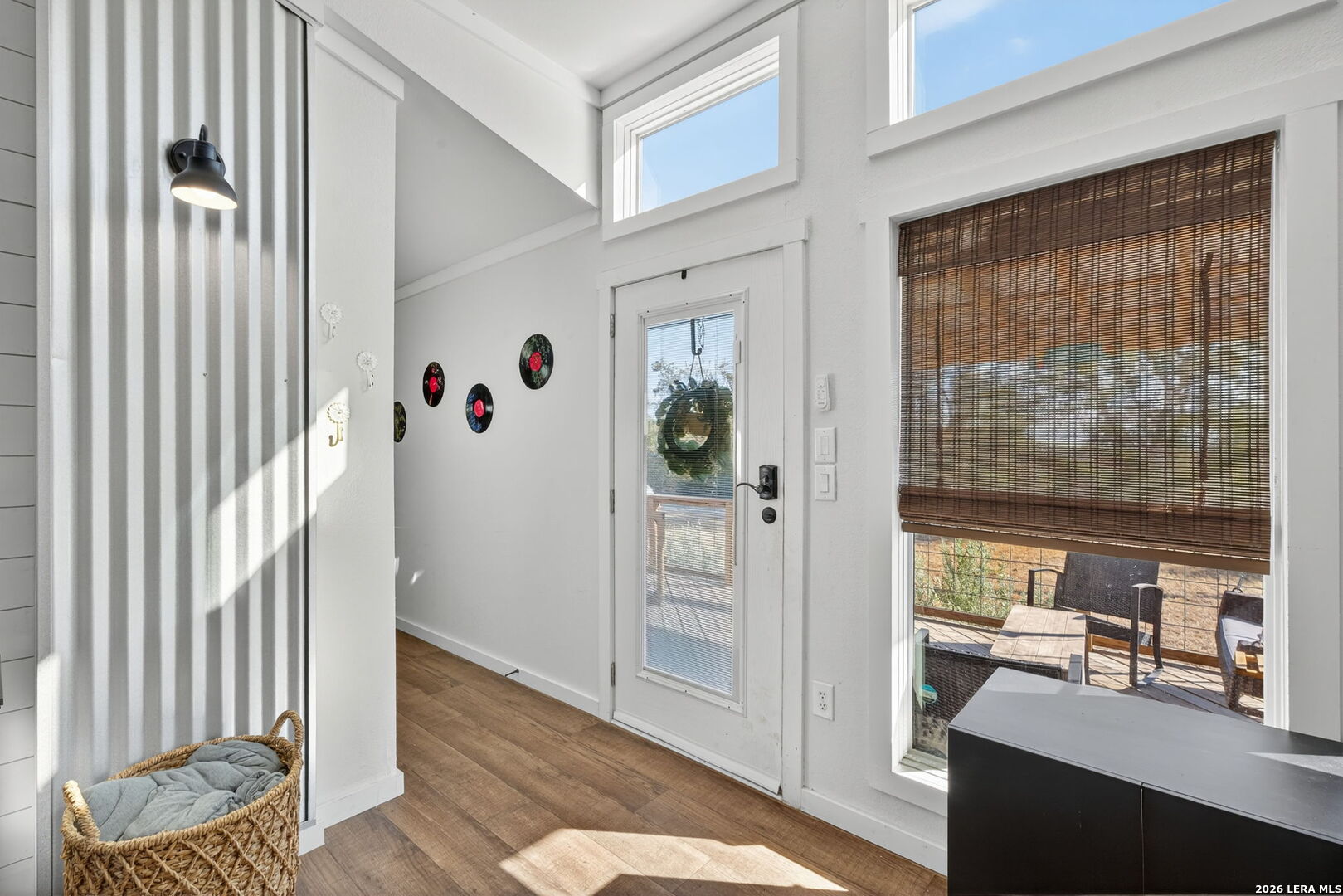 property viewer photo 5