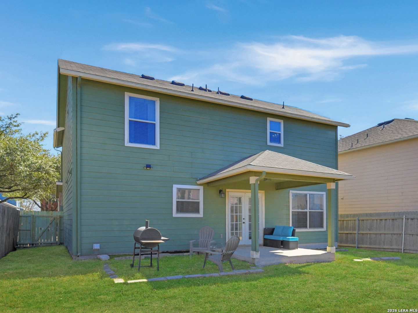 main property photo 28
