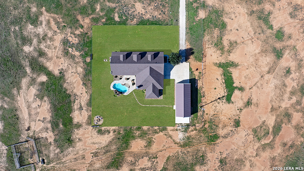main property photo 33