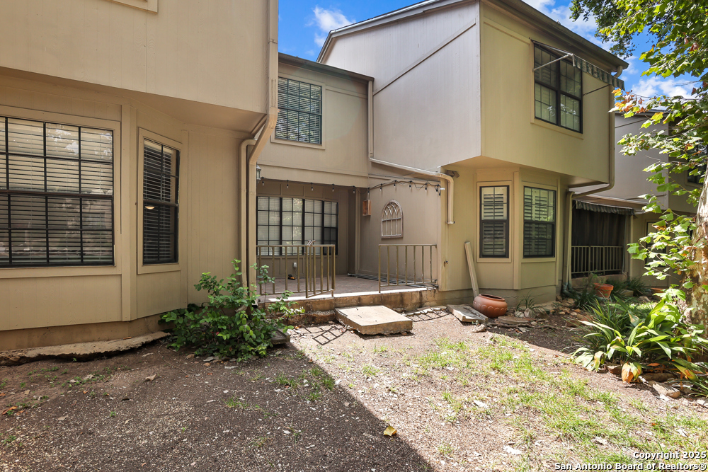 main property photo 28