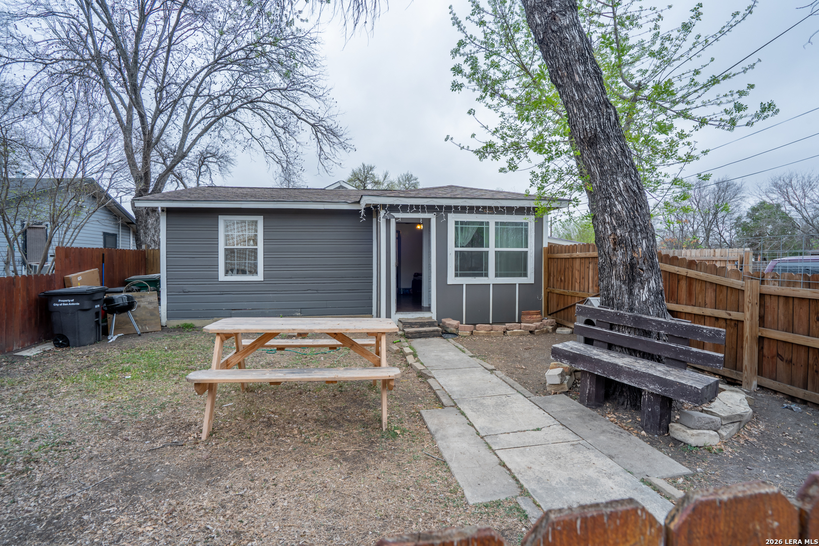 main property photo 75