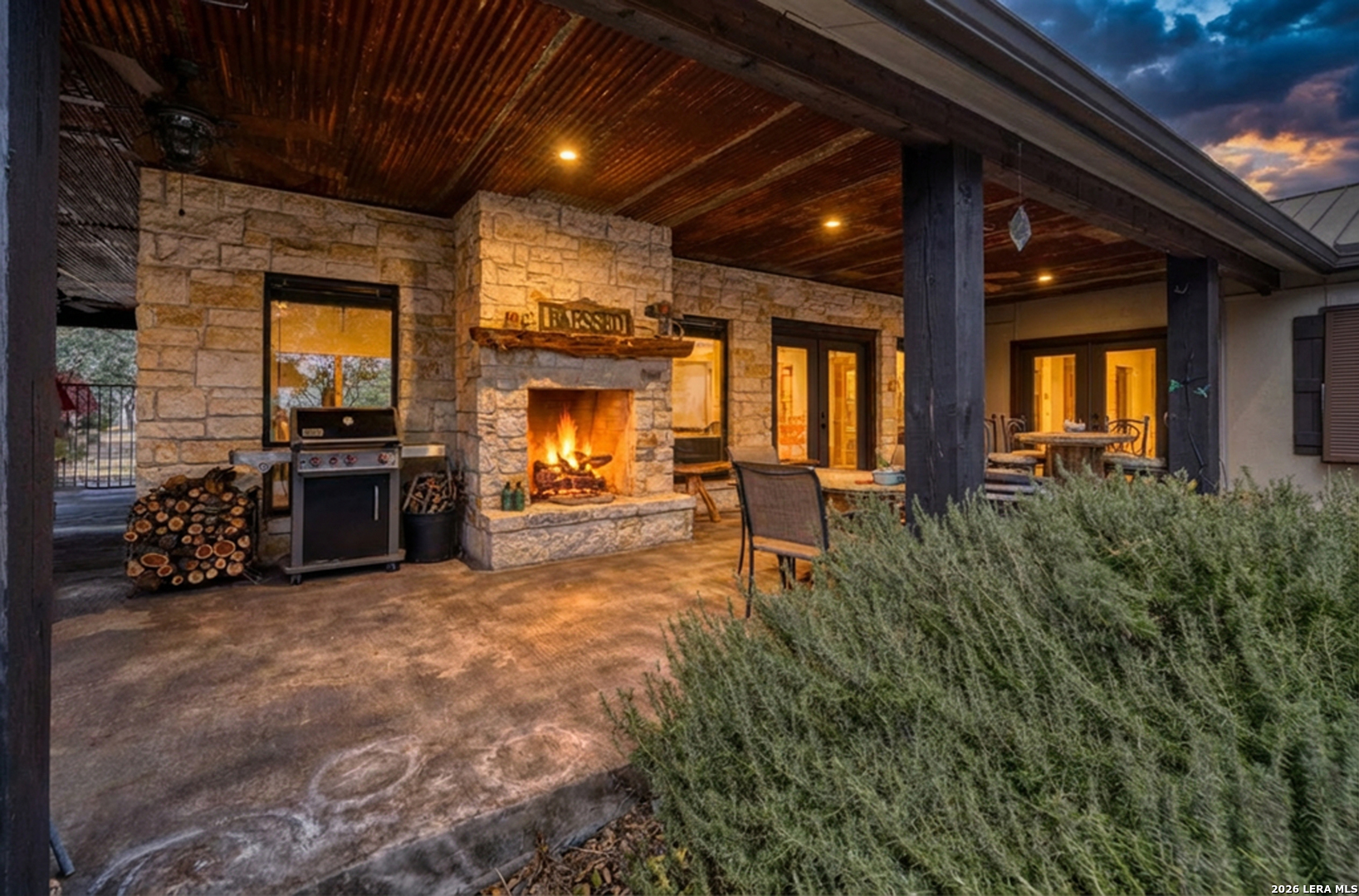 main property photo 40
