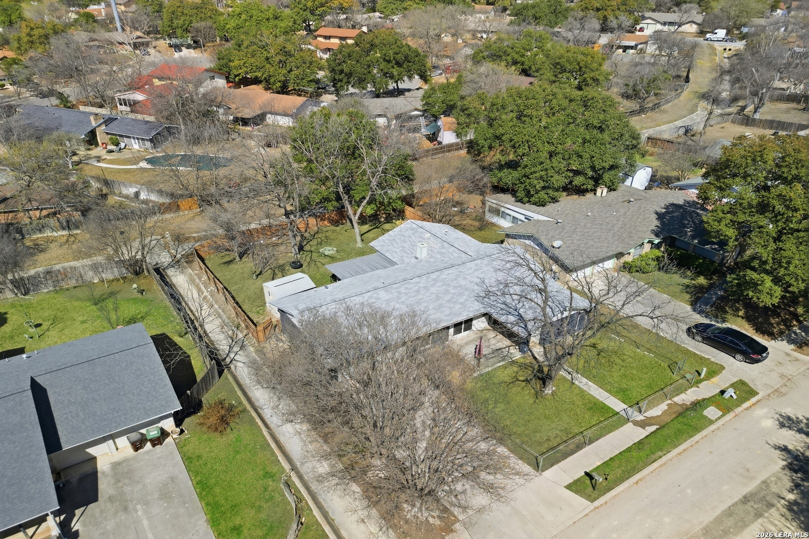 main property photo 31