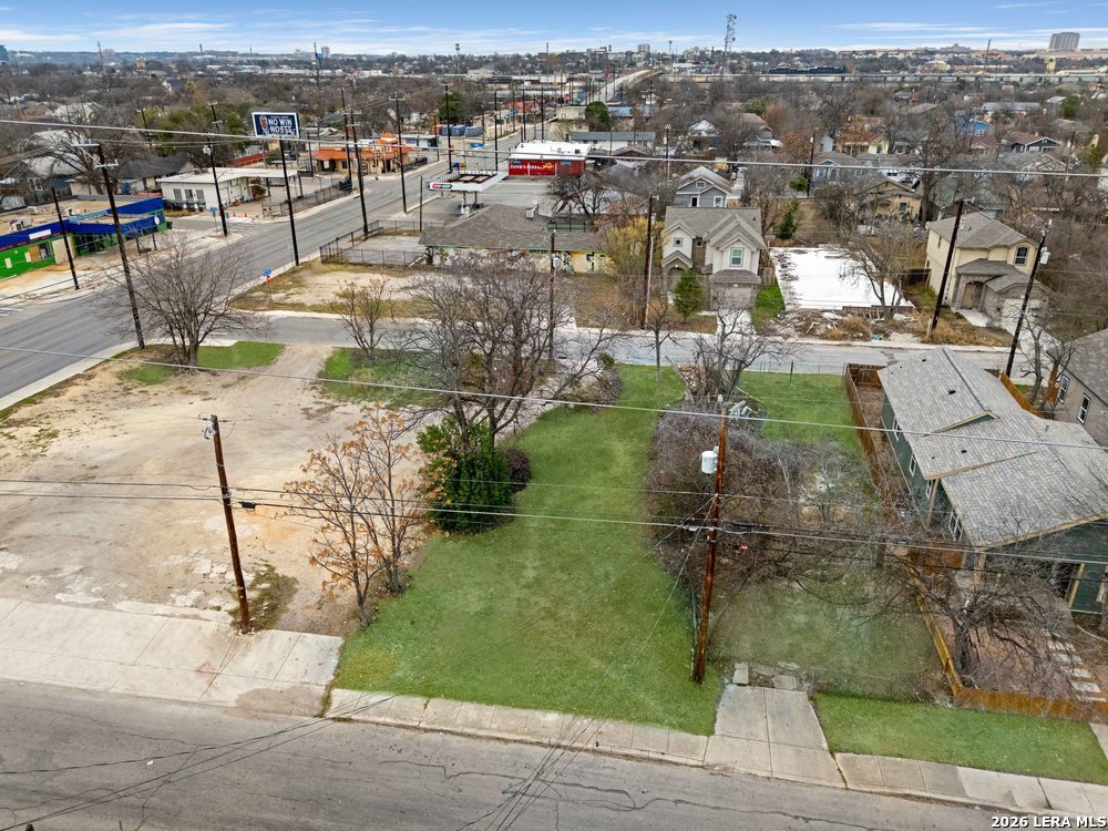 main property photo 6