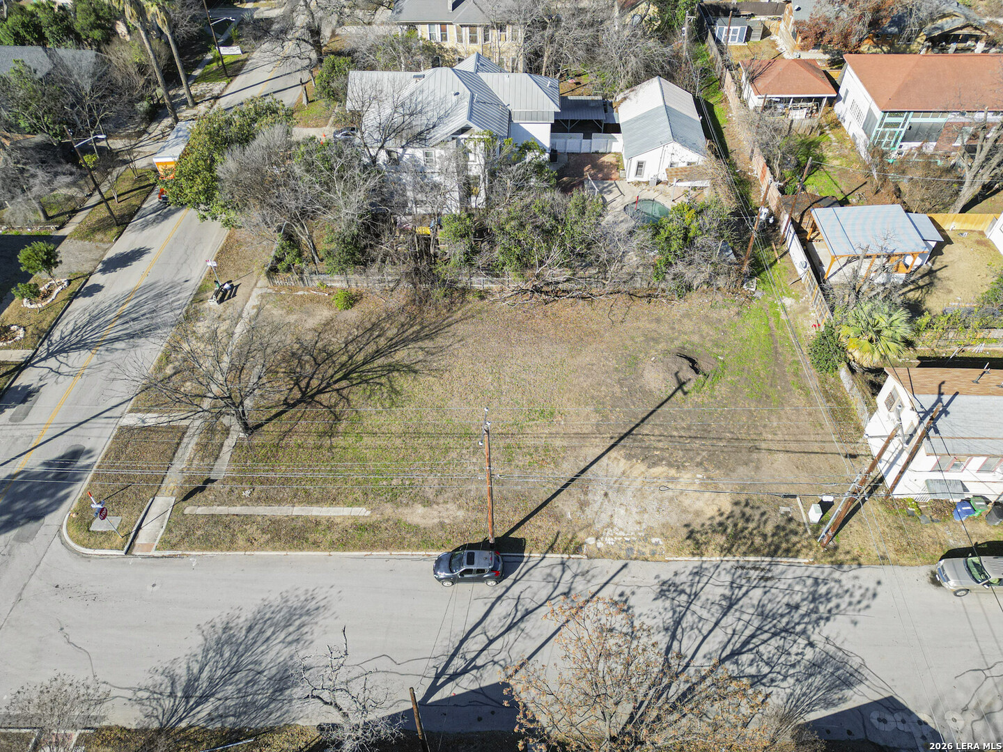 main property photo 10
