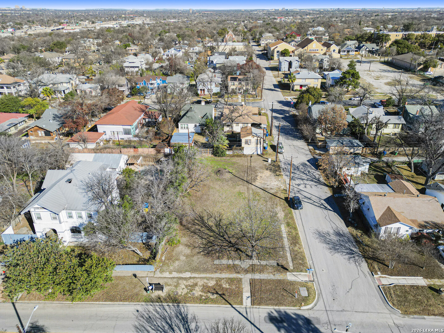 main property photo 11