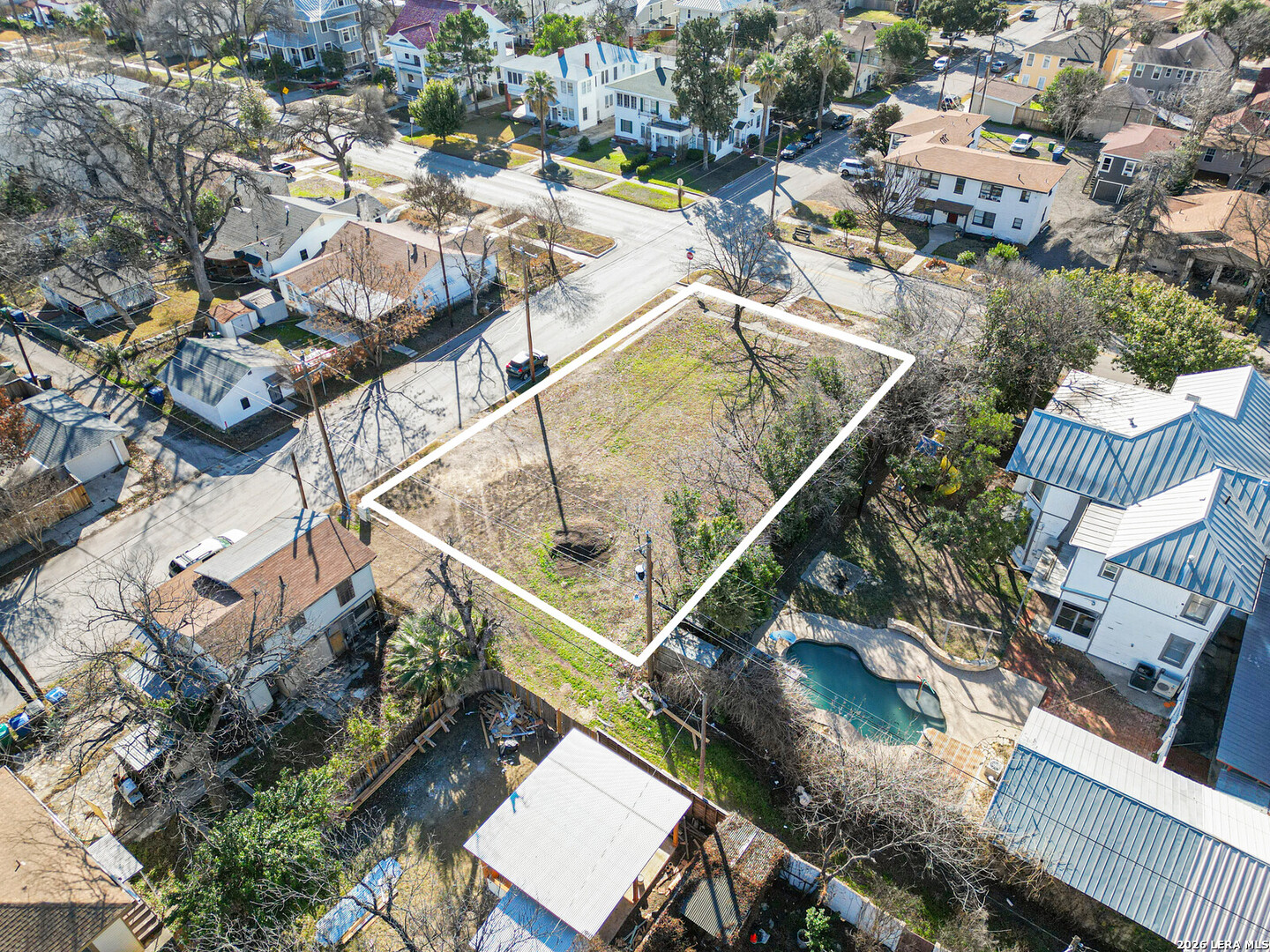 main property photo 4