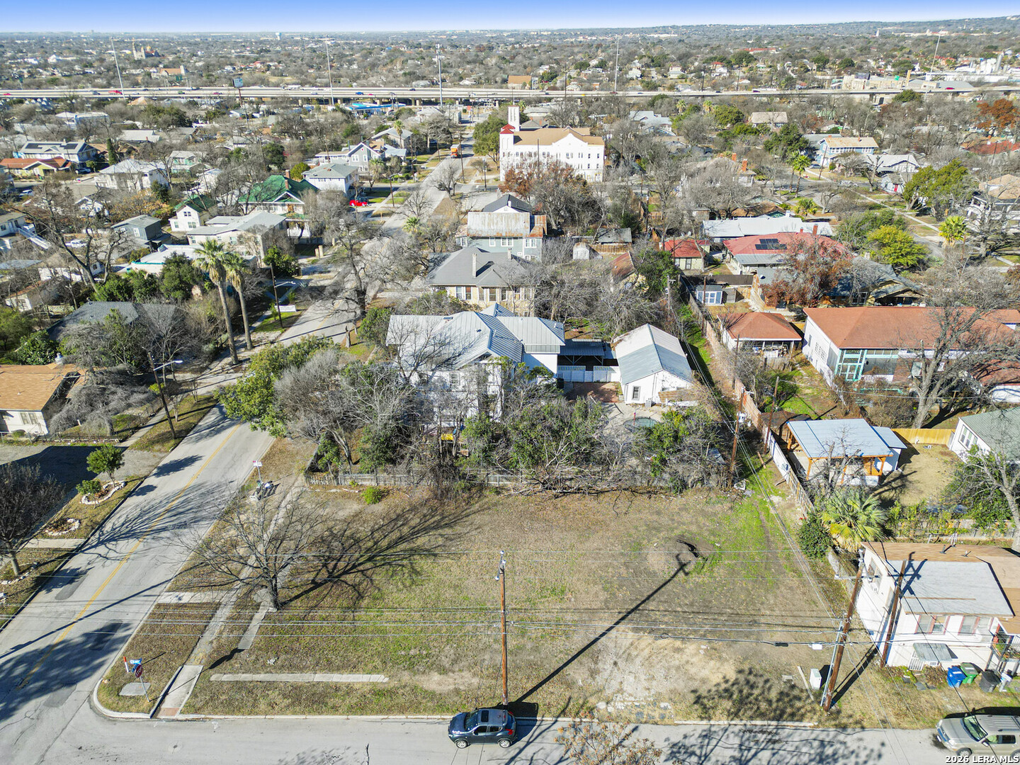 main property photo 9