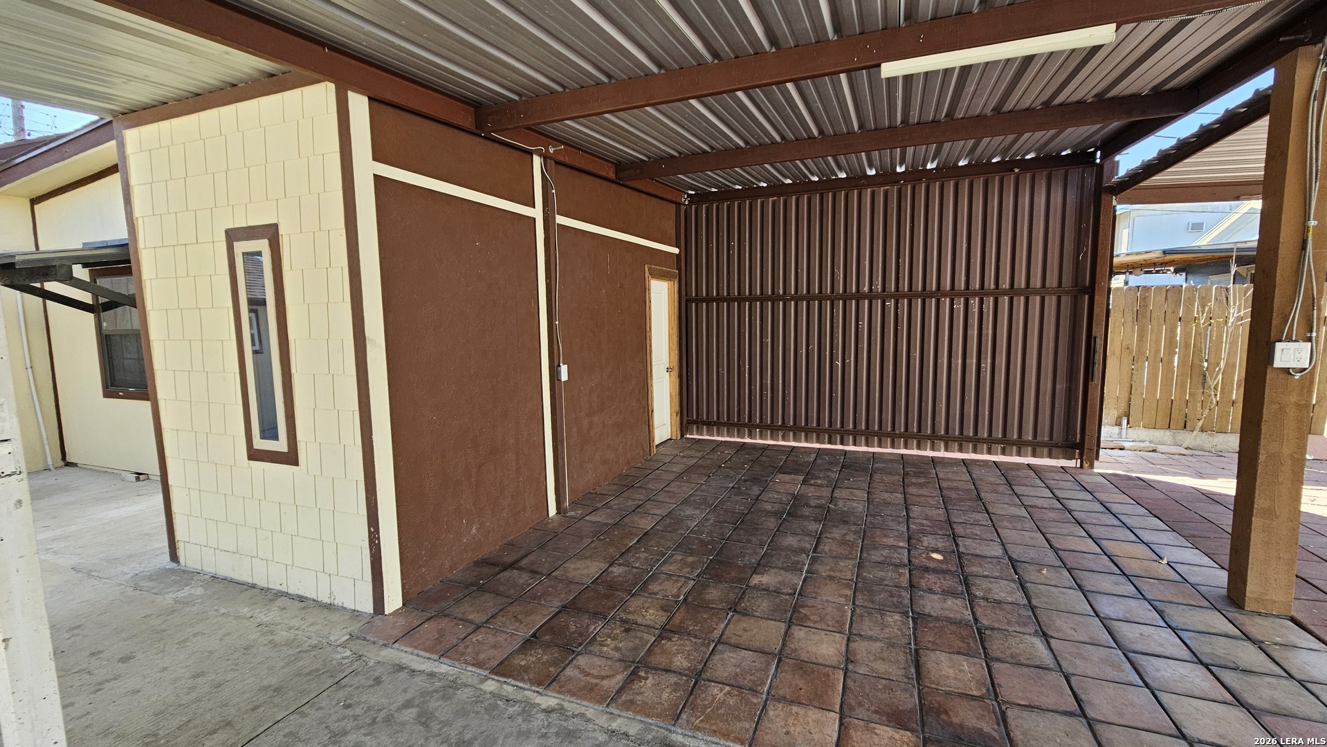 main property photo 41