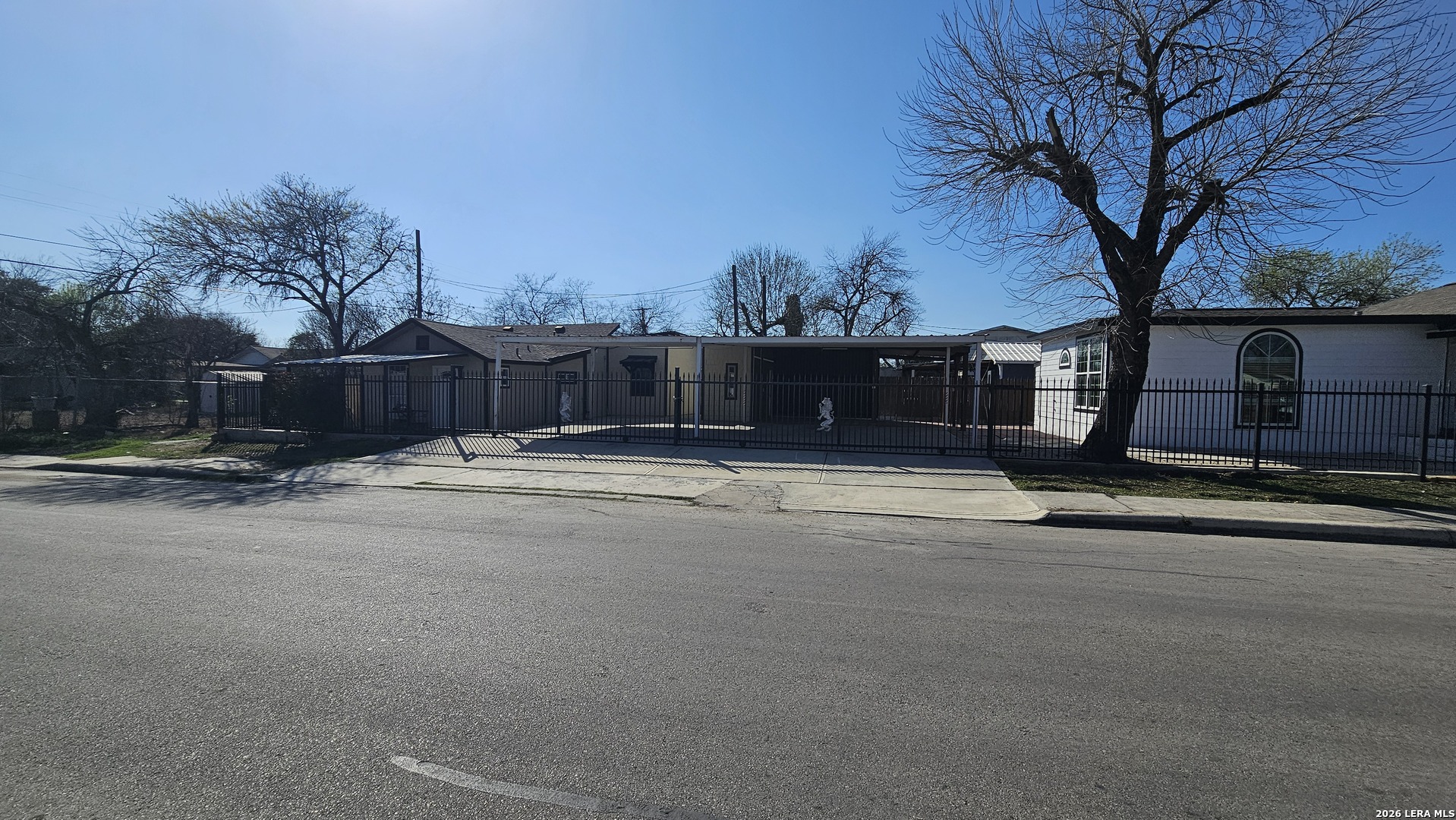 main property photo 44