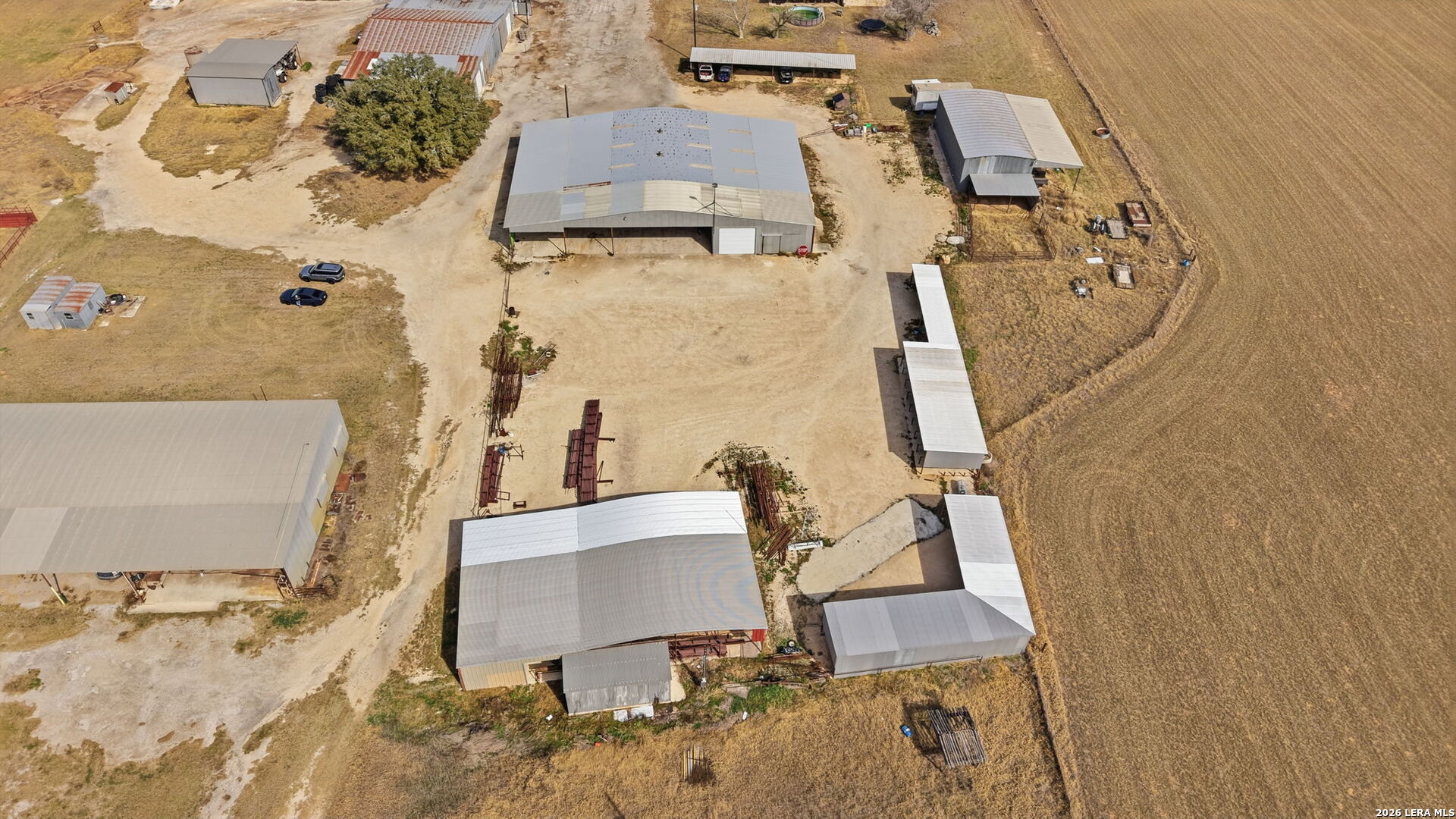 main property photo 24
