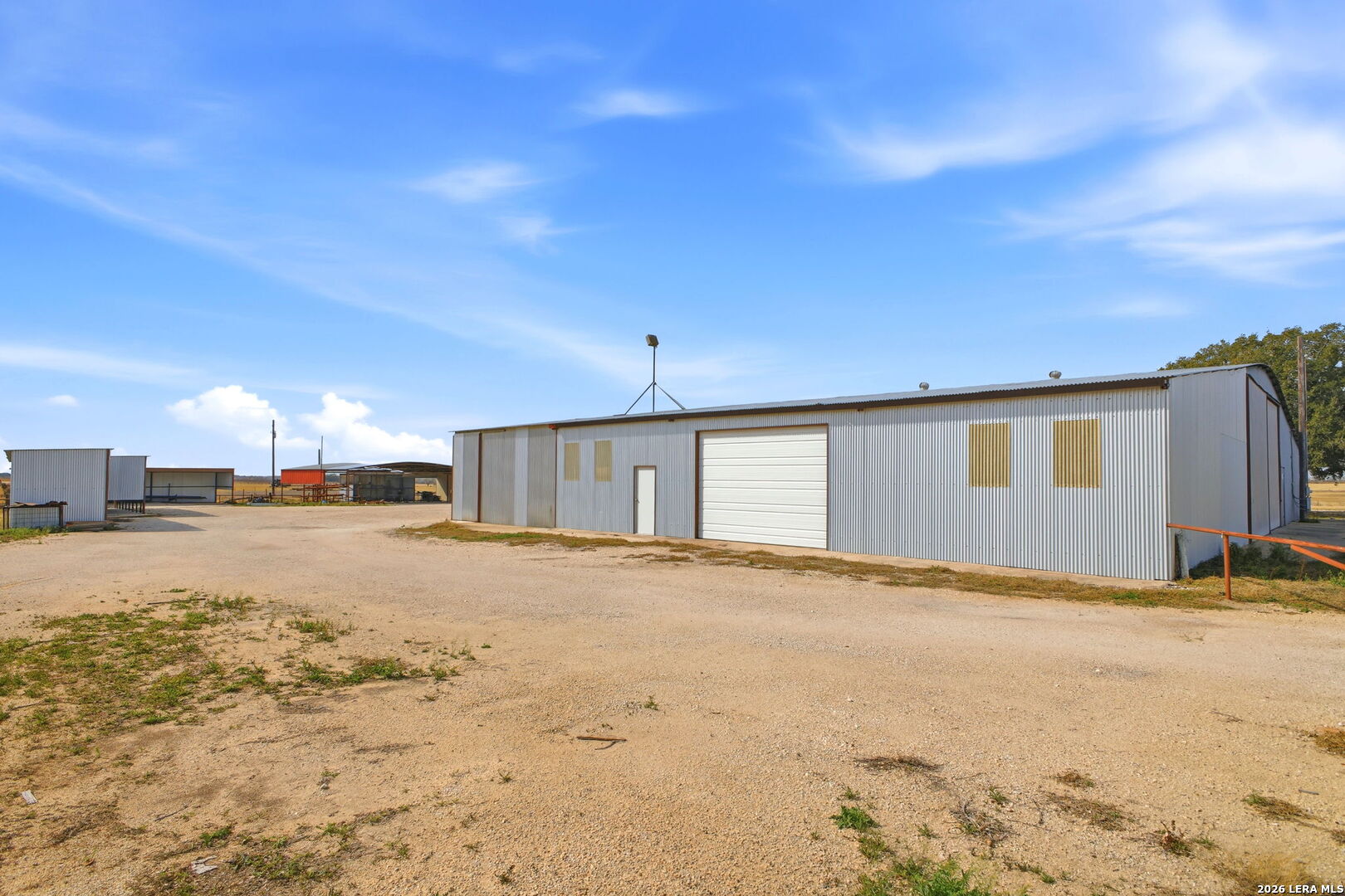 main property photo 5