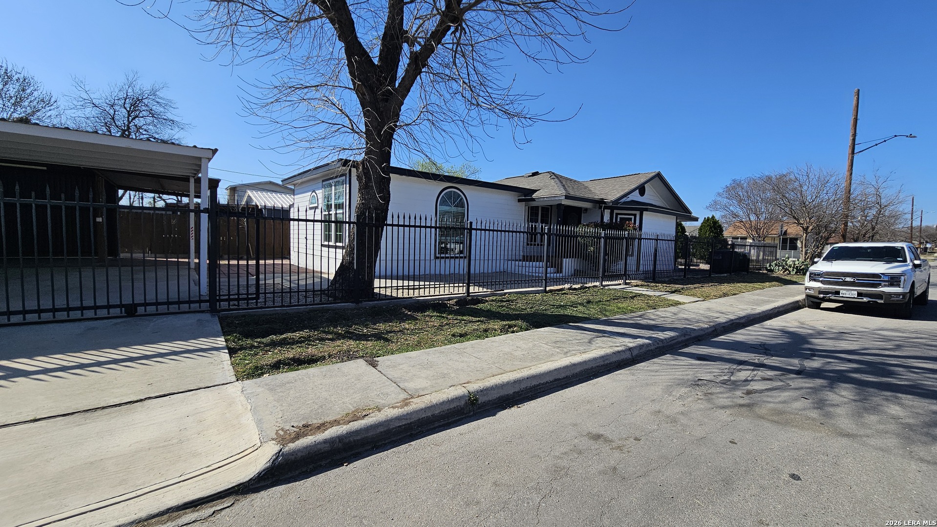 main property photo 45
