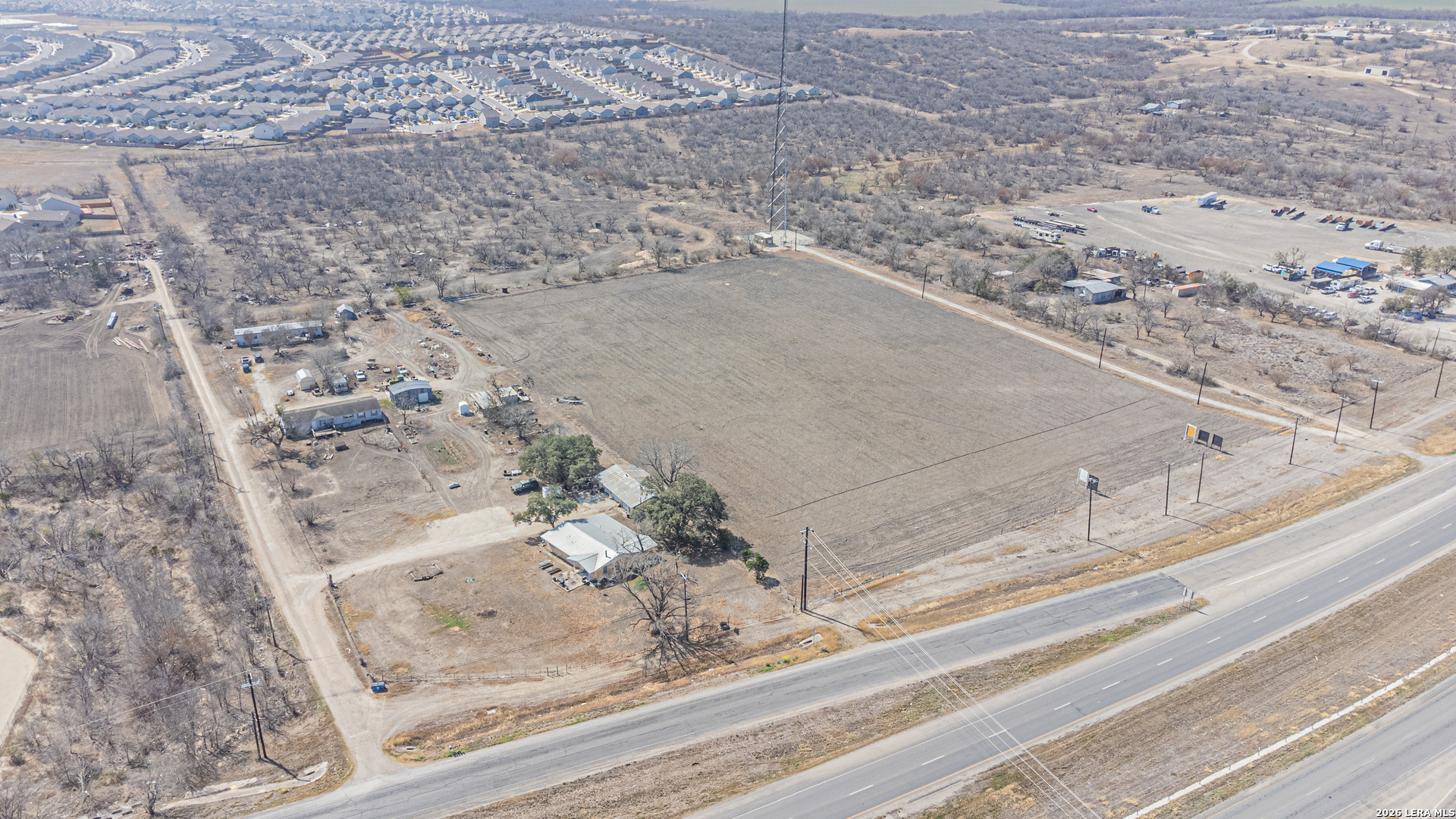 main property photo 38