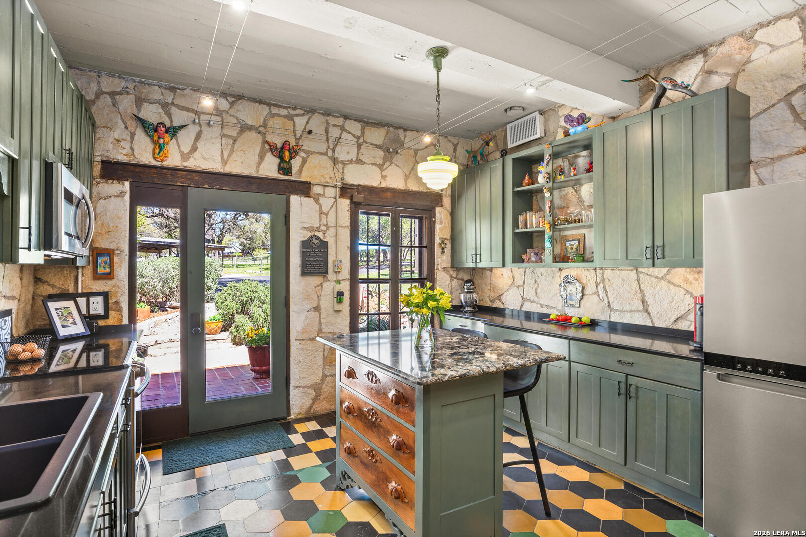 main property photo 21