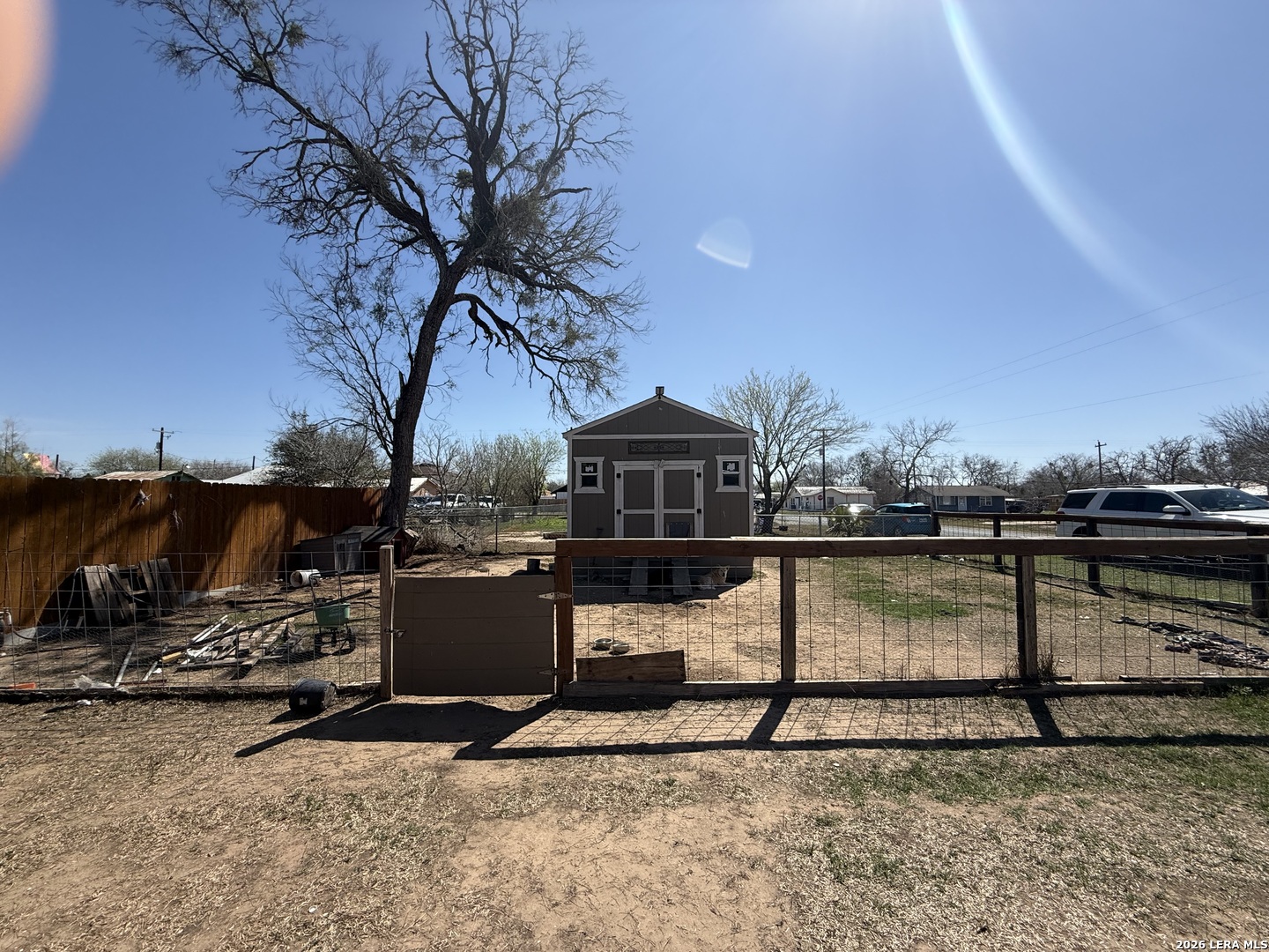 main property photo 12