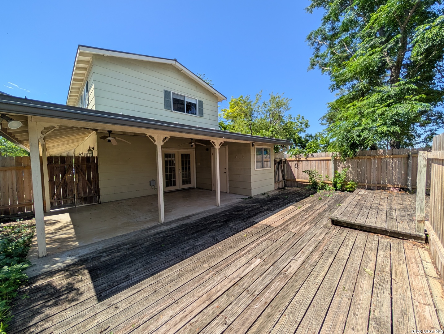 main property photo 17