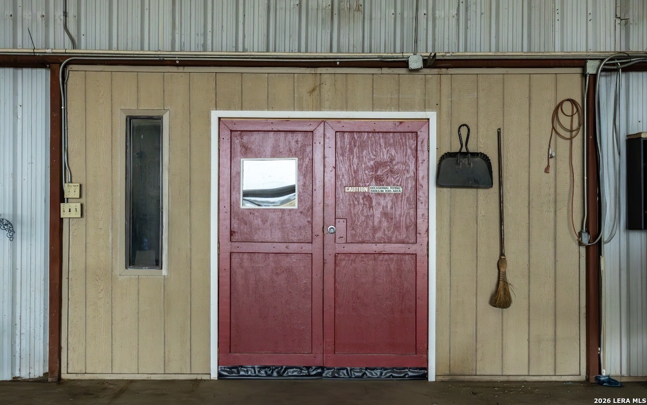main property photo 9