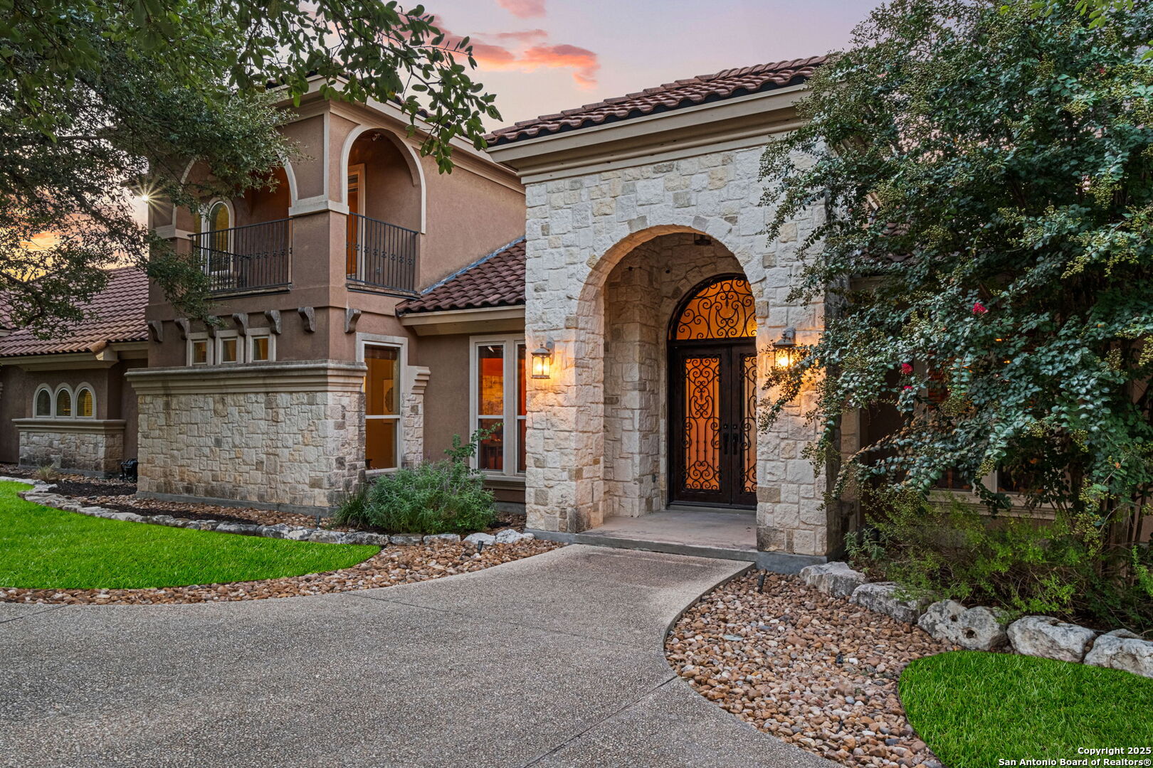 main property photo 2