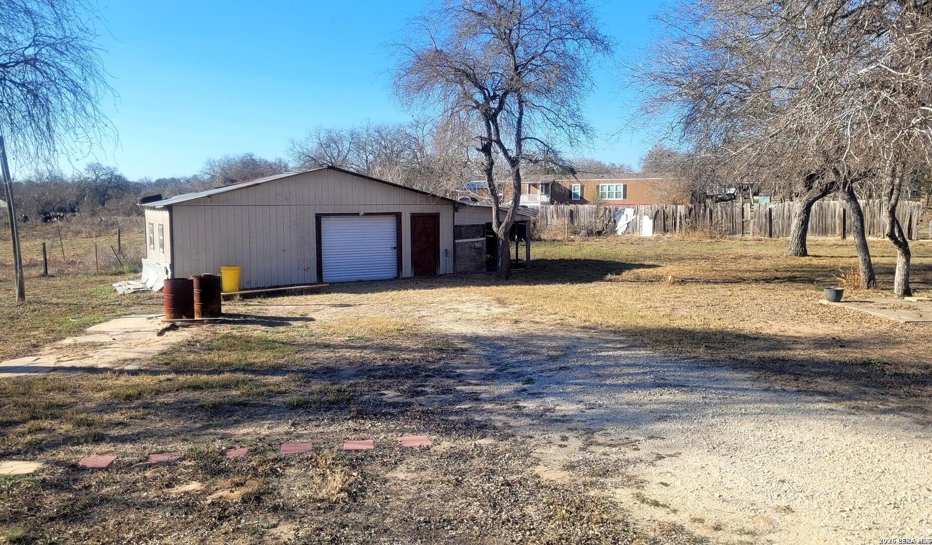 main property photo 9
