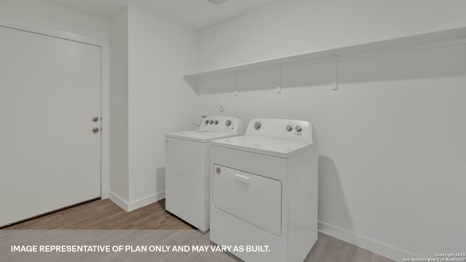 main property photo 8