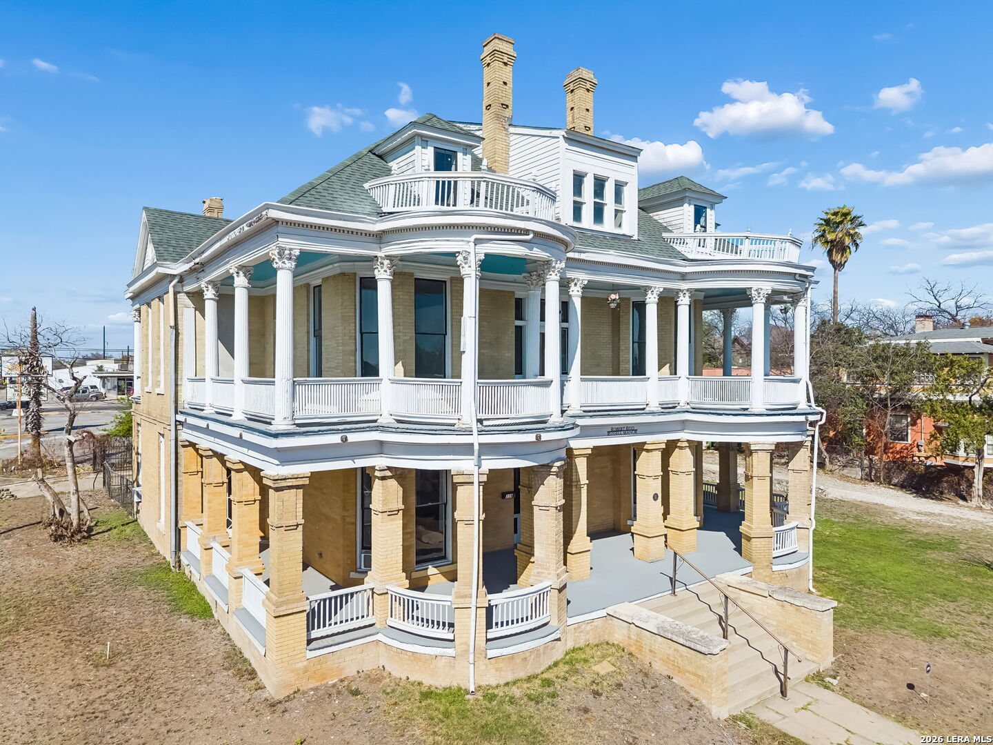 main property photo 2