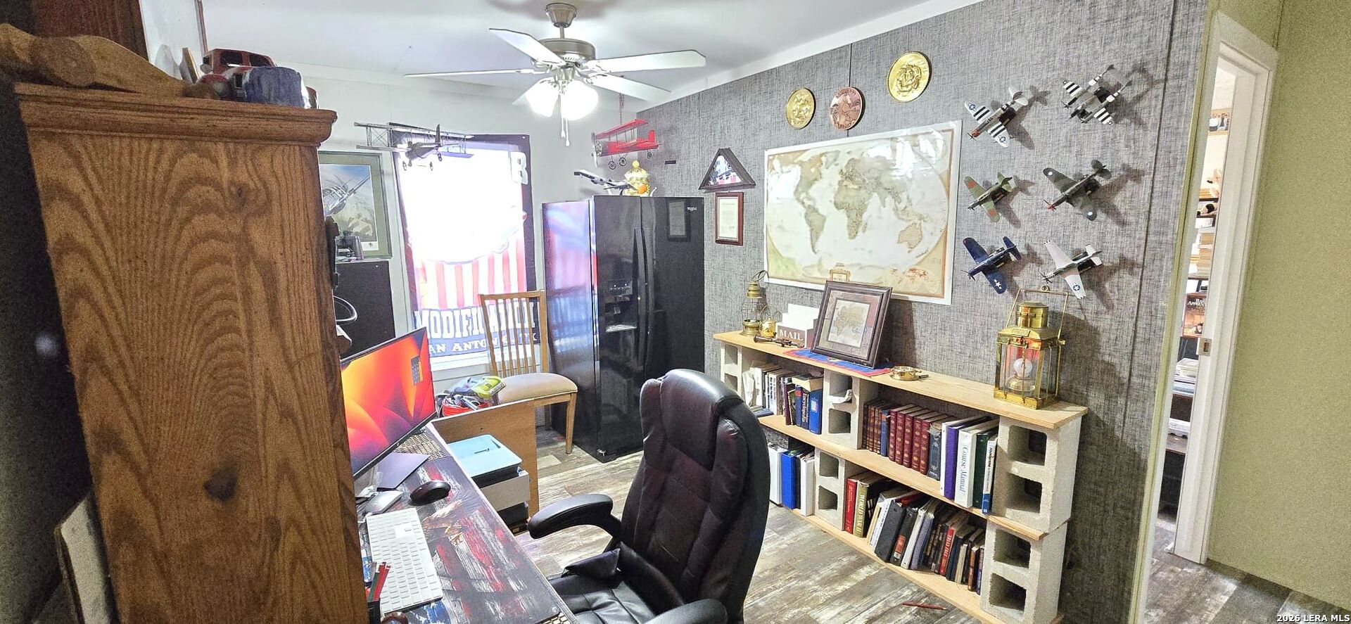 main property photo 9