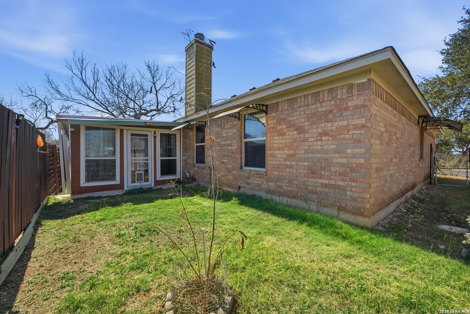 main property photo 22