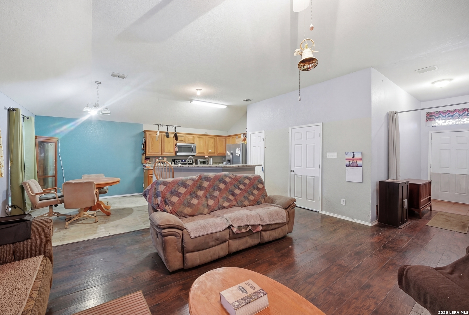 main property photo 8