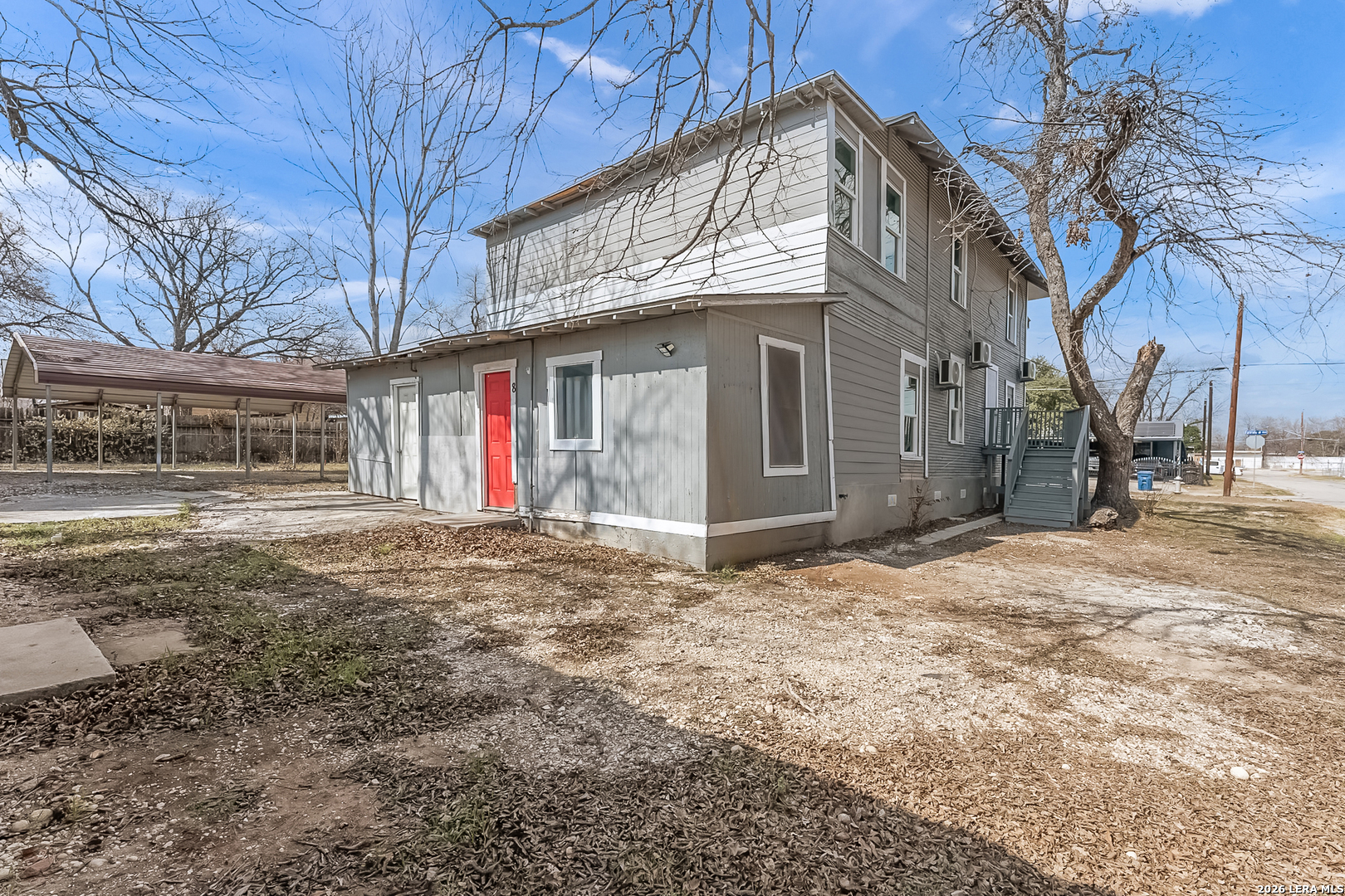 main property photo 31