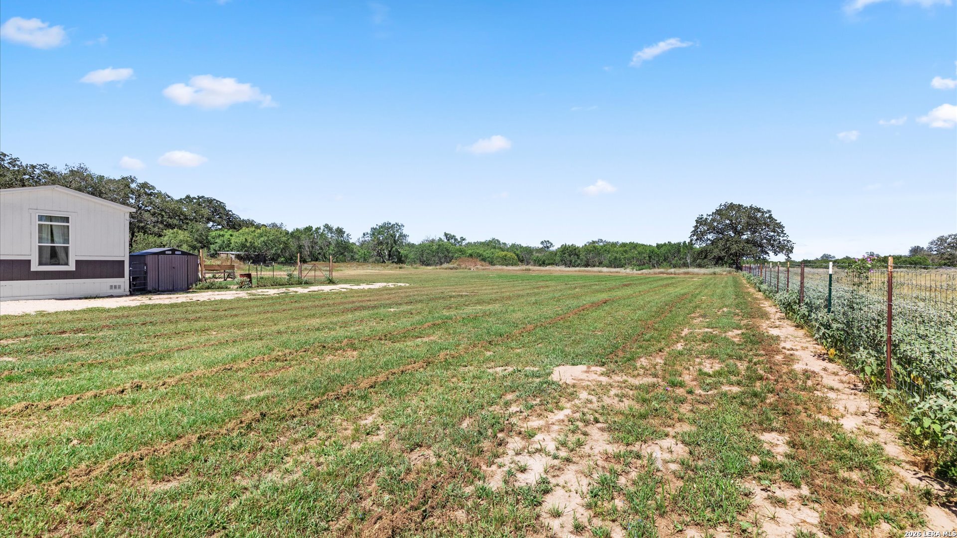 main property photo 16