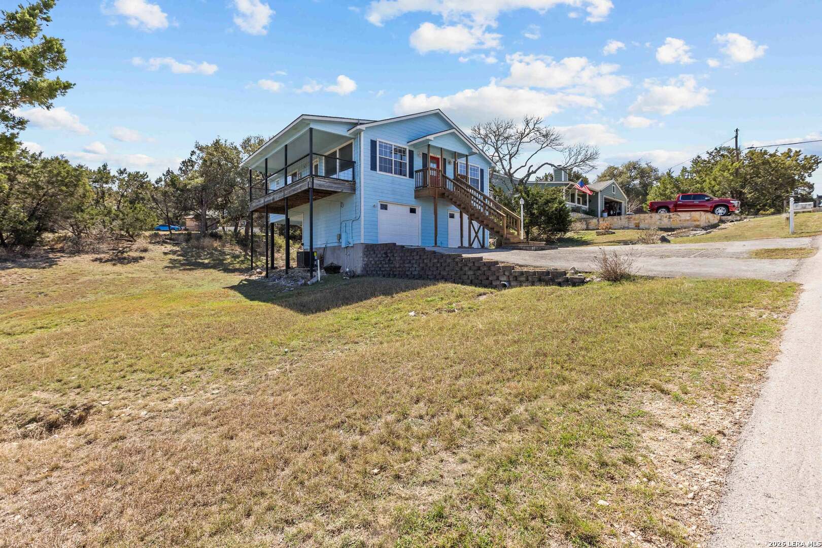 main property photo 19
