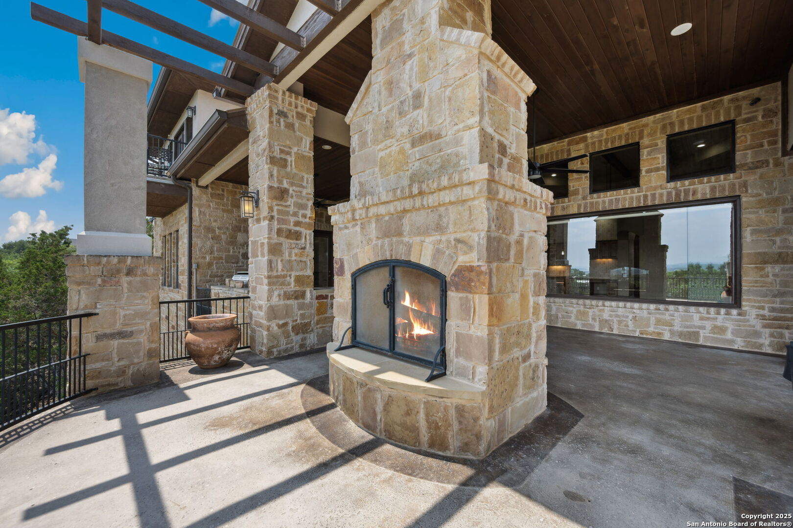 main property photo 39