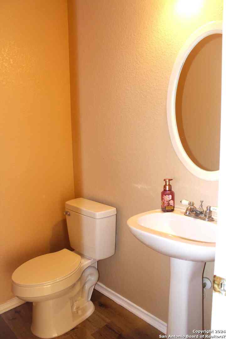 main property photo 13
