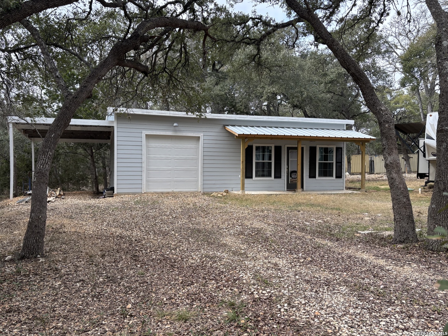main property photo 6