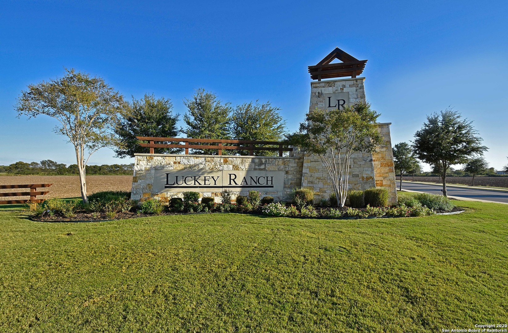 main property photo 1
