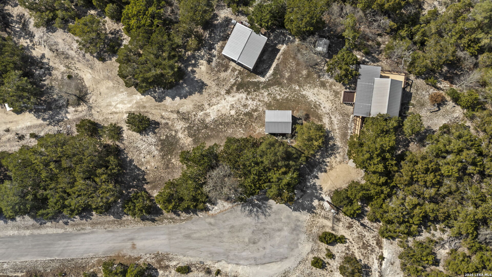 main property photo 41
