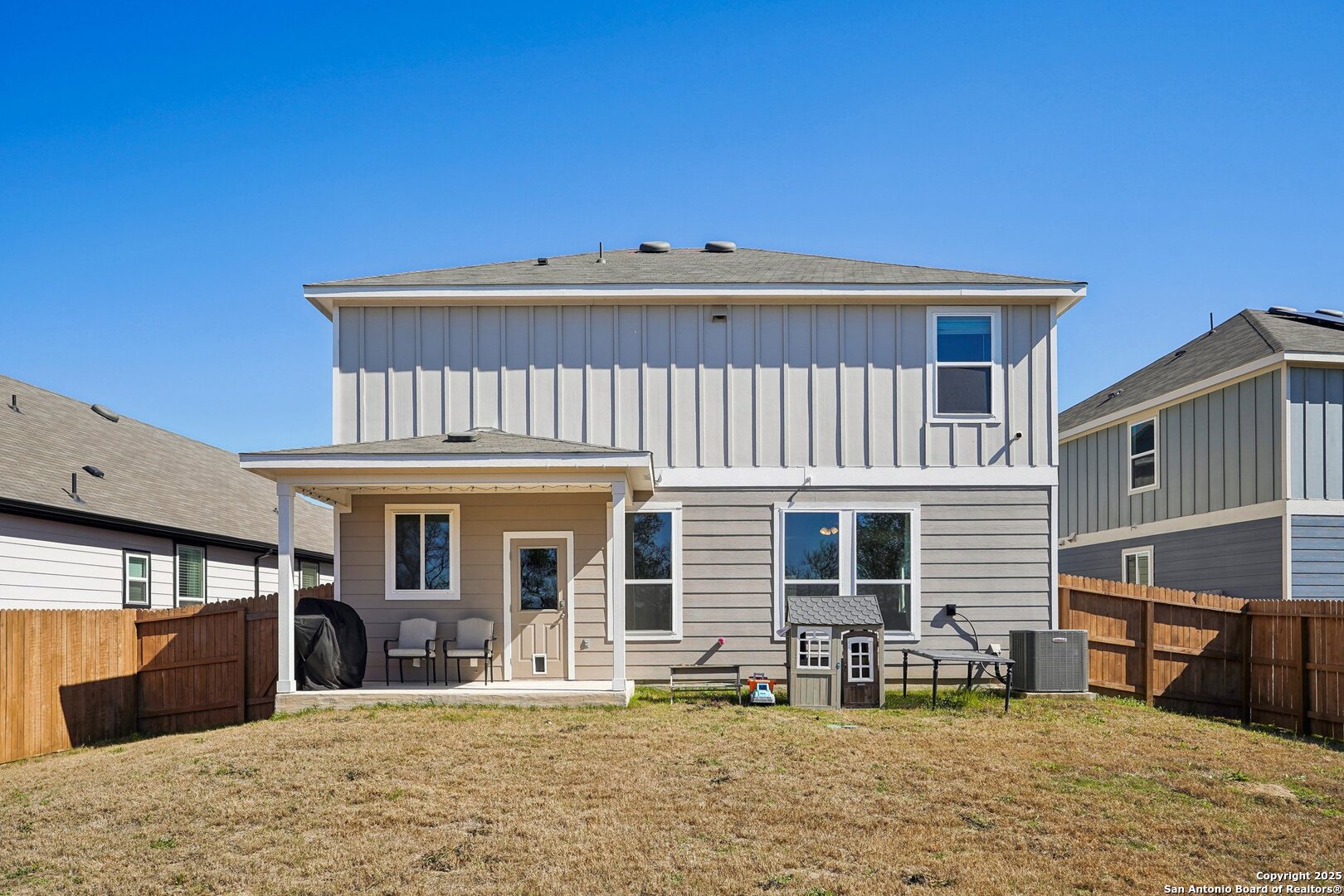 main property photo 38