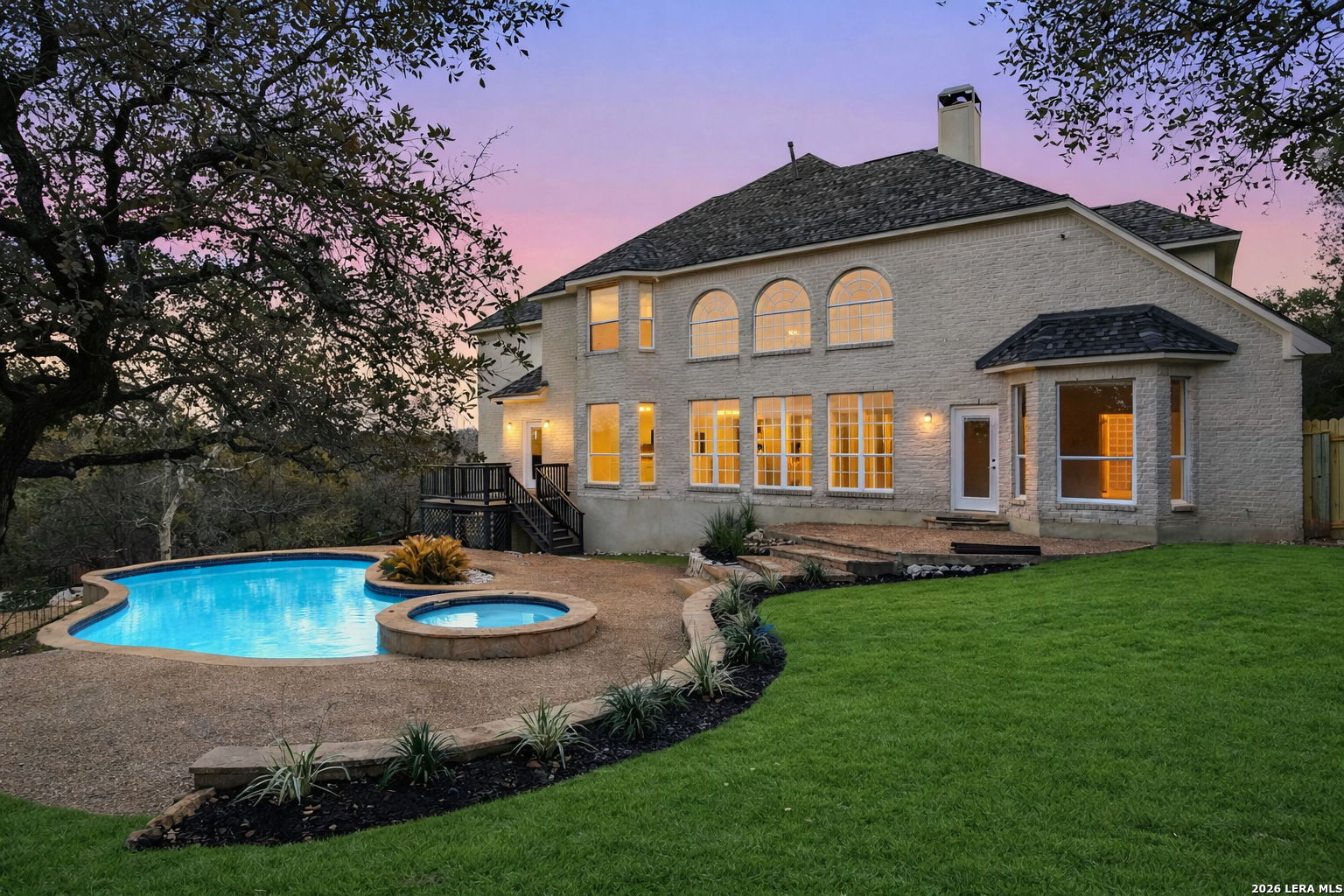 main property photo 30