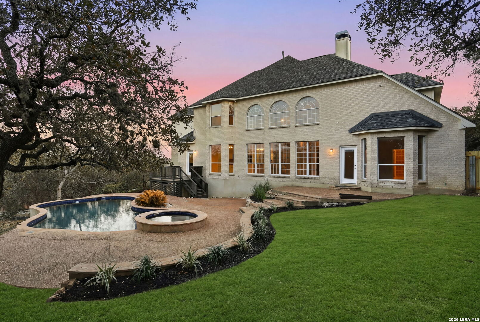 main property photo 33