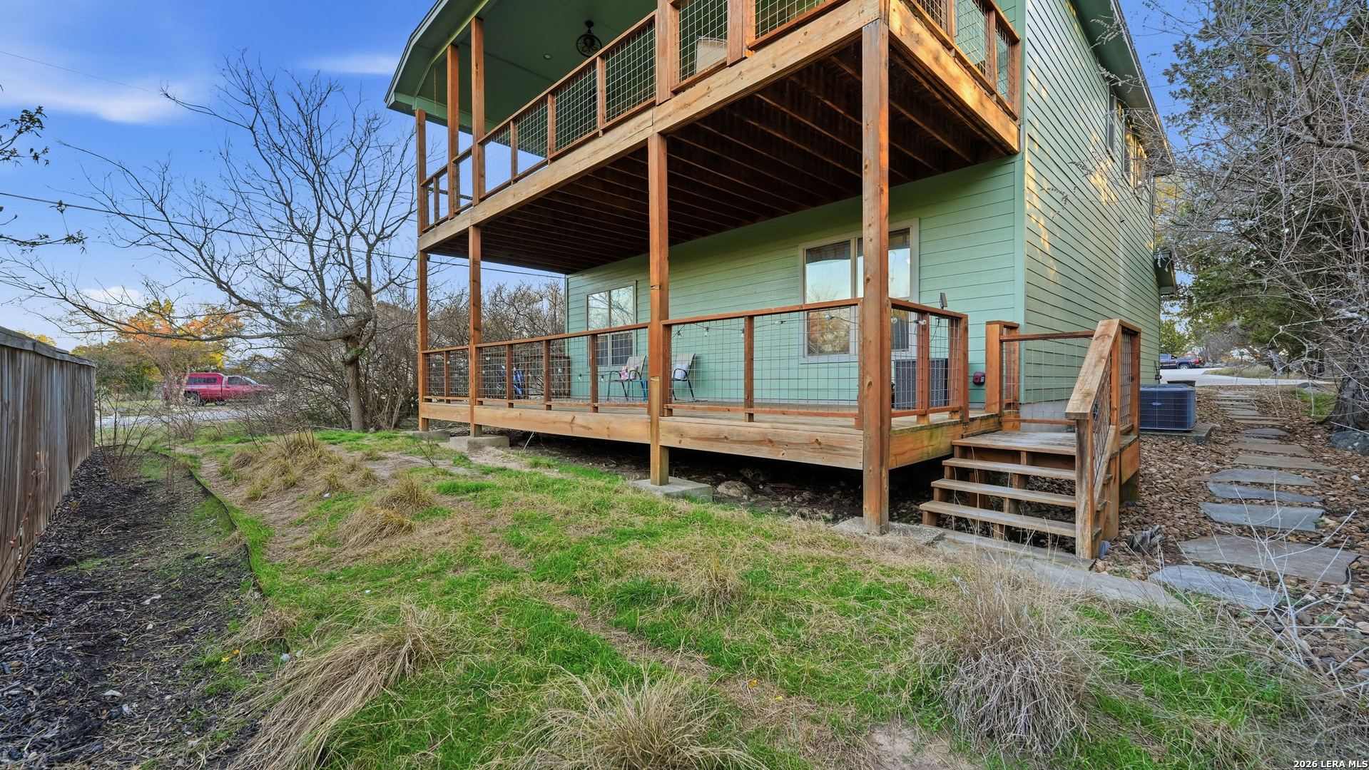 main property photo 16