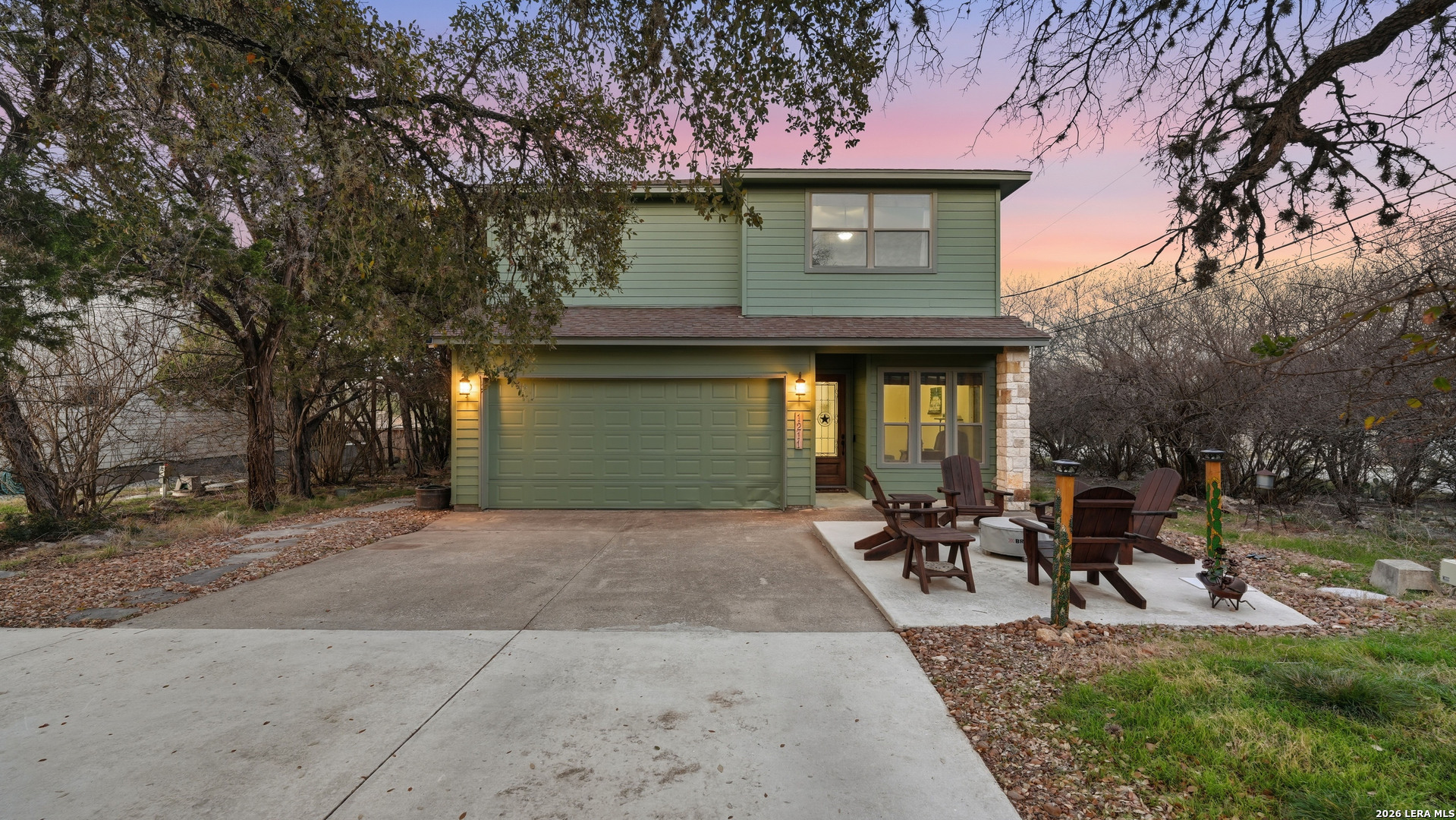 main property photo 3